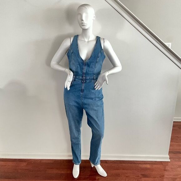 New We The Free Crvy Queens Court Blue Denim Overalls XL - Picture 8 of 10